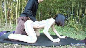 ”Tenma Yui Fucks Outdoors Curvy Booty”