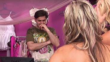 Wendy Wonders Is Helping Sharon Pink Get Ready For Her Wedding With A 3 Way