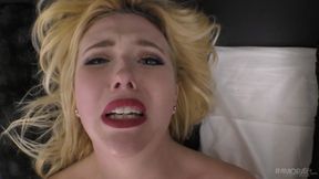 Samantha Rone's crazy squirting christmas threesome with Santa &amp; his Elf