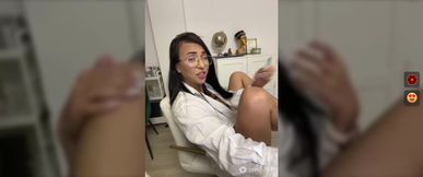 Curvy Brunette MILF Soft Solo Performance