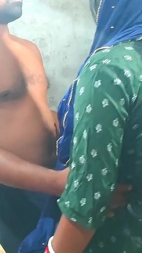 Fucked Neighbor's Indian Sister-in-law in Desi Style