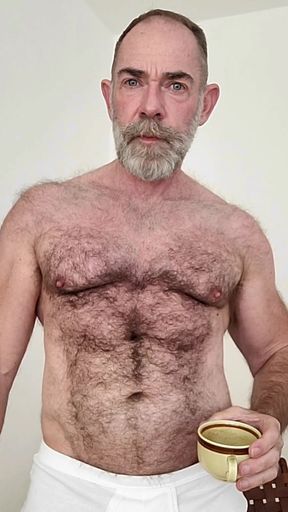 Sexy Hairy Muscle Bear