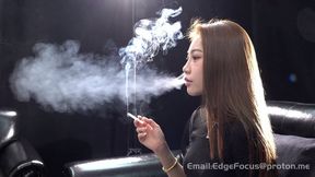 Interview with an Asian beauty who is a heavy, chain-smoking smoker xiaodi 4K