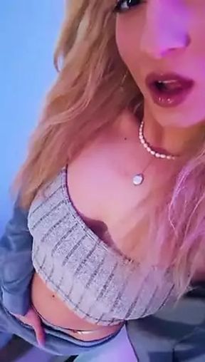 EllaCharm video