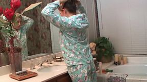 Hot Bathtub Orgasm