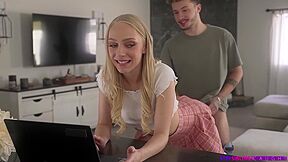 Gorgeous Blonde Braylin Bailey Is Enjoying Dick-riding