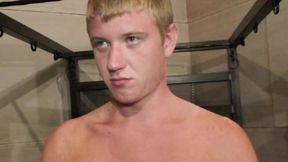 Bukkake Amateur with Gay Twinks Sucking All His Friends to the Cum