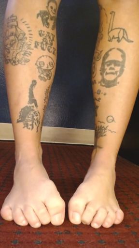Feet Tattoos Toe Wiggling Barefoot