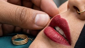 Muslim ladki ke rasile hotho ko chusa - kissing video