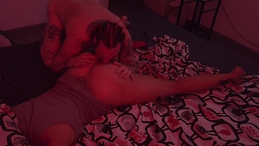 Amysexxxjuguetona se graba mientras se folla a un dj que conoce pinchando