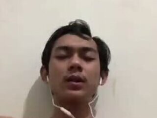 Ngocok kontol indo 2