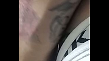Tatuagem na bunda virou putaria sem freio