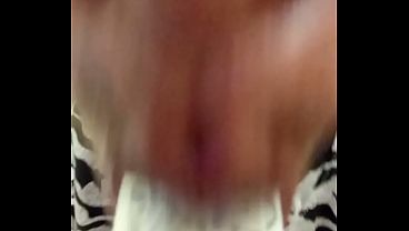 que rico bebe te gusta como te la chupo despu&eacute_s de que me la metes por el culo