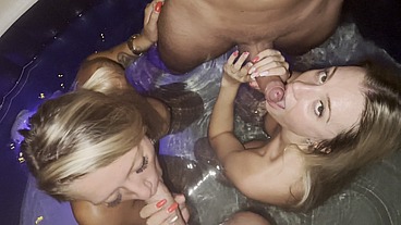 Naughty Swinger Foursome Hardcore inside Pool