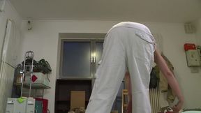 Redhead chick loves facial cumshot on her face
