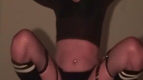 Davine enjoys sextoy play