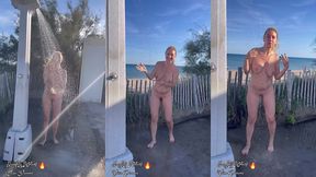 prenant une douche nue devant la plage
