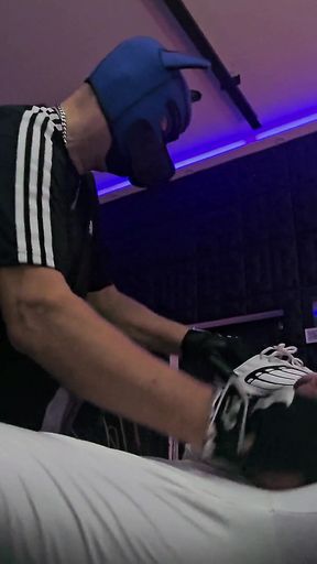 Playing Puppies Pleasure on the Rack Bondage,handjob,sneakers,smelly Shoes and the Yellow Ballon Part 2