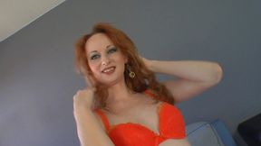 Hot MILF Audrey Lords deepthroats and gets a facial