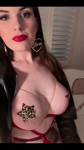 Some Clips From This Weekend at X3 and Xbiz