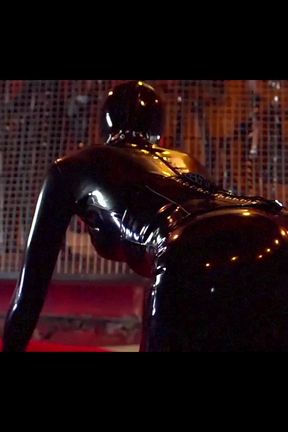 Squirting Machine Fuck Gushing Everywhere - Mature Lesbians Explode