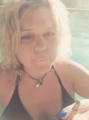 Pool Smoking Newport