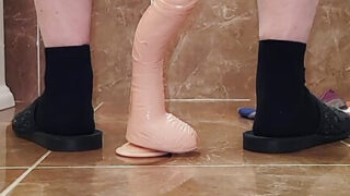 Lelaki Ukraine amatur melancap dalam rakaman buatan sendiri yang sengit dari jarak dekat