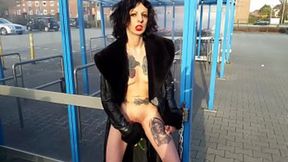 Slutty Lucy gets off in public