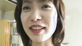 ”Japanese Babe insert Carrot on her unshaved cunt masturbating”