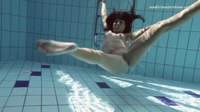 Underwater Show - small tits movie