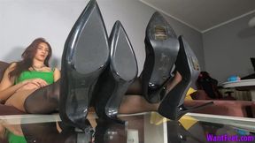 Hot Women in Stilettos - Heels - HD MP4