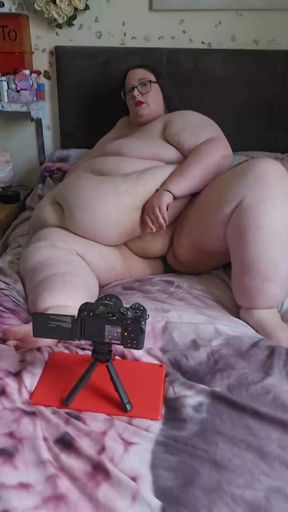 SSBBW Pussy Play and Orgasm Part 1