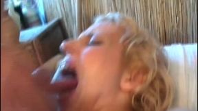 This Hot MILF Enjoy a Young Big Cock in the Ass