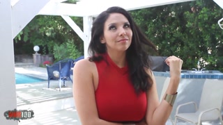 Does a brunette pussy taste the same ?