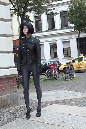 My Puppet in Public