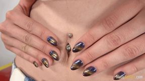 Skinny Sarah shows you her belly and belly button at home - part 1 of 3 (FULLHD quality)