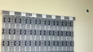 Rozpustne, amatorskie, gejowskie tyłki robią niezłe laski i liżą czarnego kutasa, a następnie są ruchane analnie bez gumki i otrzymują potężne wytryski