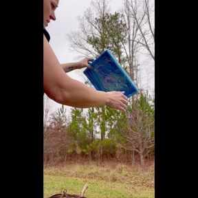 Suzy Wylde Is an Artist