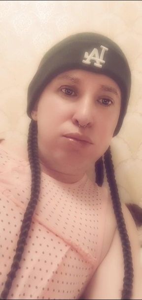Sweet Gangster Jerking off Her Ass