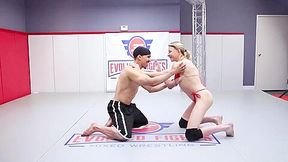 Agatha Delicious Vs Peurto Rock