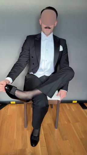 Gentleman in Tails Jerks off Into His Patent Leather Shoes