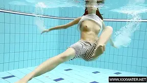 Vera Brass Wet And Horny In The Swimming Pool