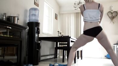 Haighlee's first twerking video - OurDirtyLilSecret