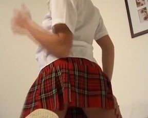 In Chesney Intimacy... Tartan Schhogirl