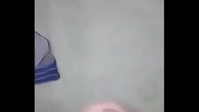 Hetero De p. pajeandose mientras se ba&ntilde_a