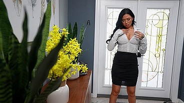 Stepmom’s Foot Massage Leads to Wild Fucking