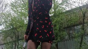 În cherry outside