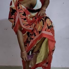 Red saree masterbation