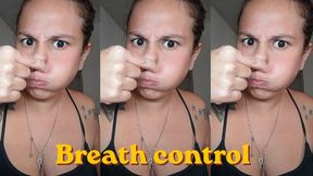 Extreme Challenge: I hold my breath while covering my nose and keeping my mouth closed