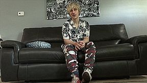 Hand & Foot Interview With Twink Elis Ataxxx (HD 1080p MP4)